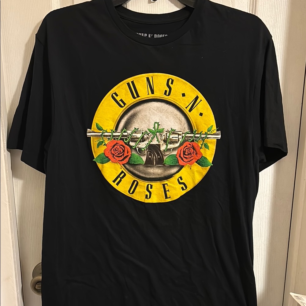 🖤🤘Excellent Guns N’ Roses Medium Black Shirt